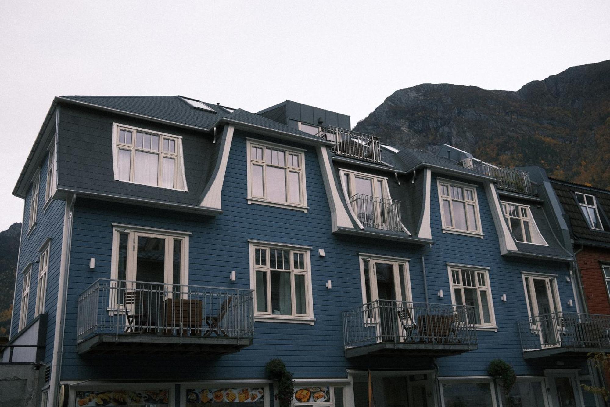 Blue House Dormitory オッダ エクステリア 写真